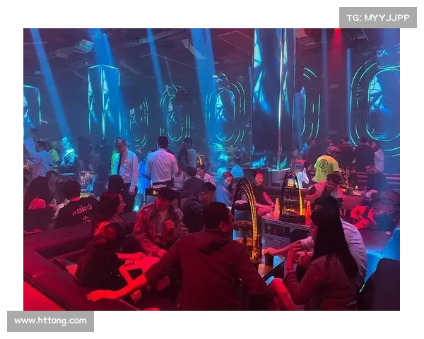 霓虹闪耀下的狂欢世界：夜店之光